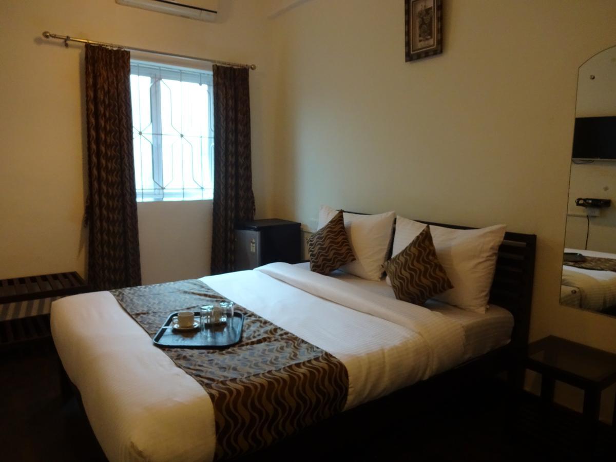 Hotel Sai Бага Екстериор снимка