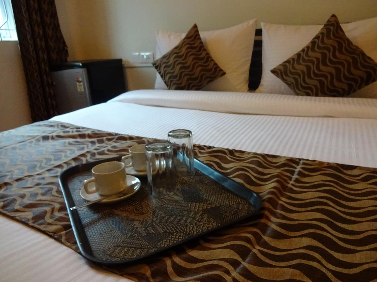 Hotel Sai Бага Екстериор снимка