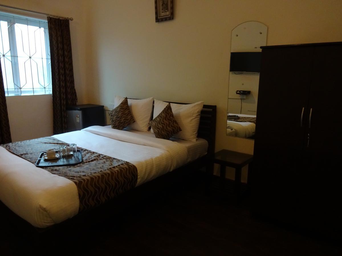 Hotel Sai Бага Екстериор снимка
