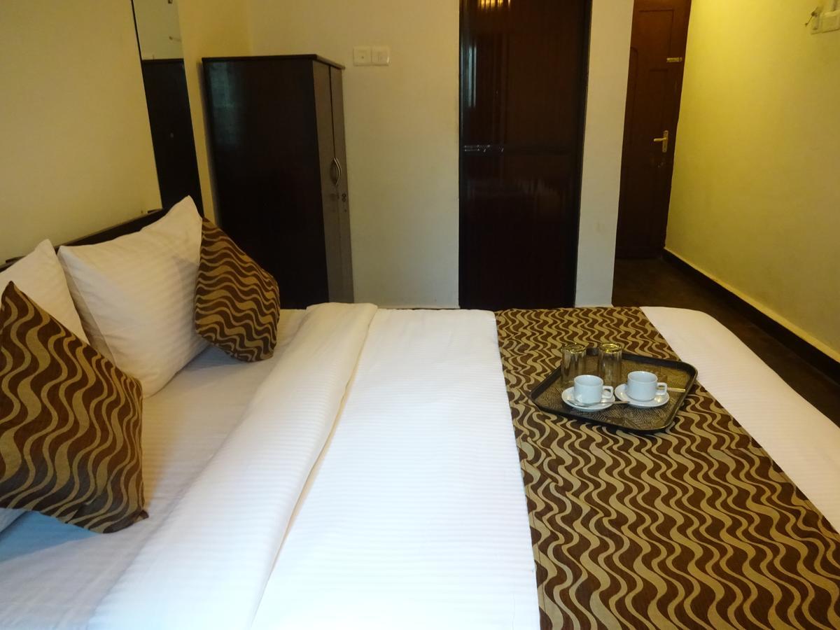 Hotel Sai Бага Екстериор снимка