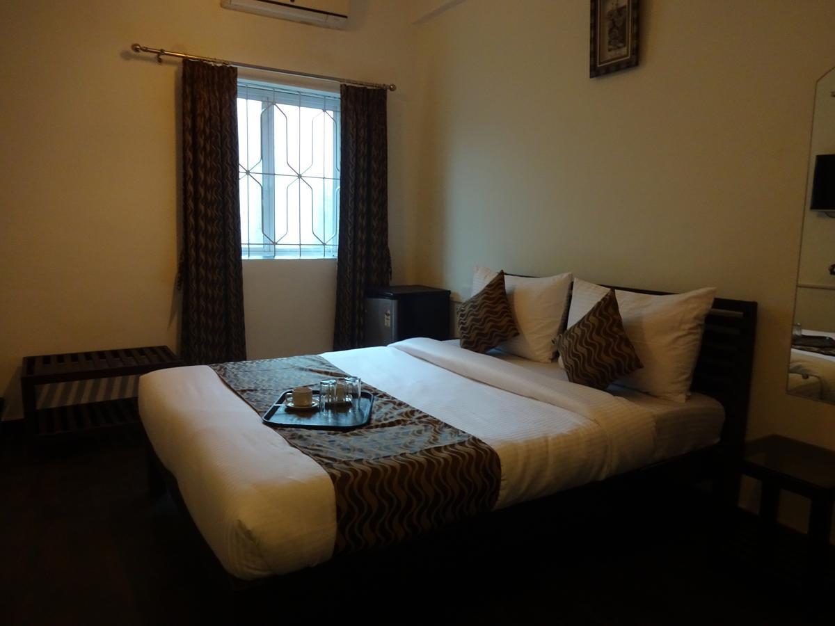 Hotel Sai Бага Екстериор снимка
