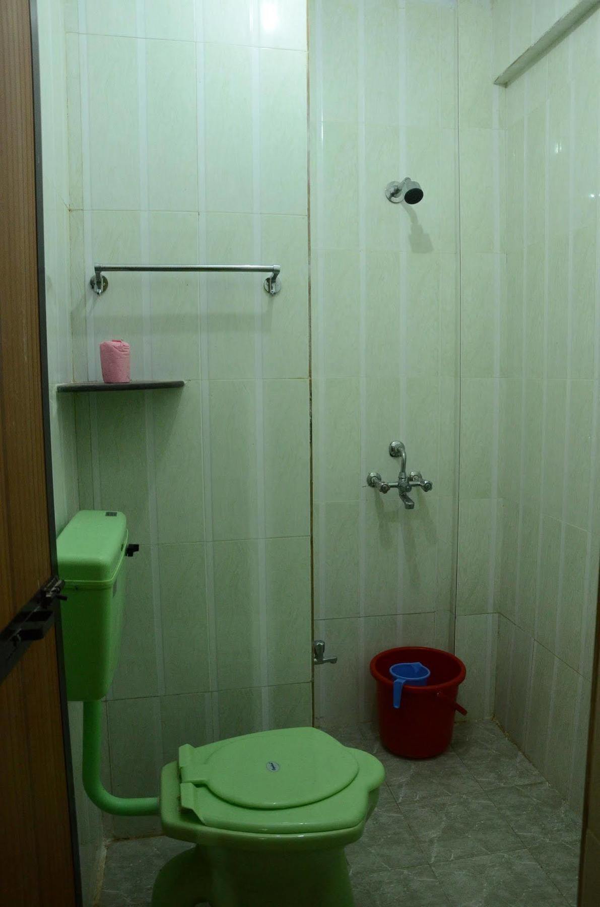 Hotel Sai Бага Екстериор снимка